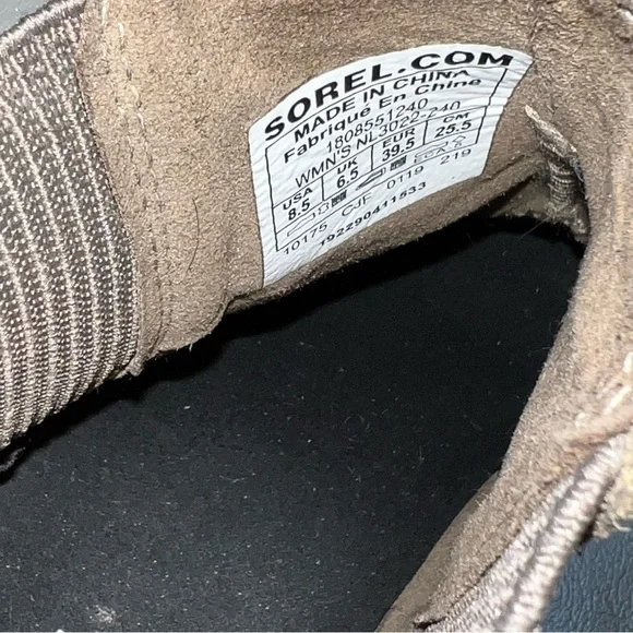 Sorel Joan of Arctic II Chelsea Booties. 8.5 - Picture 6 of 7